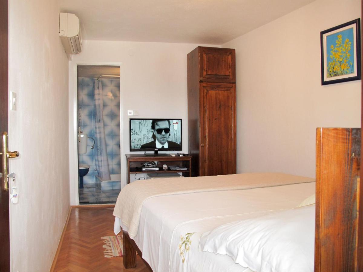 Ivo - Mka230 By Interhome Holiday home