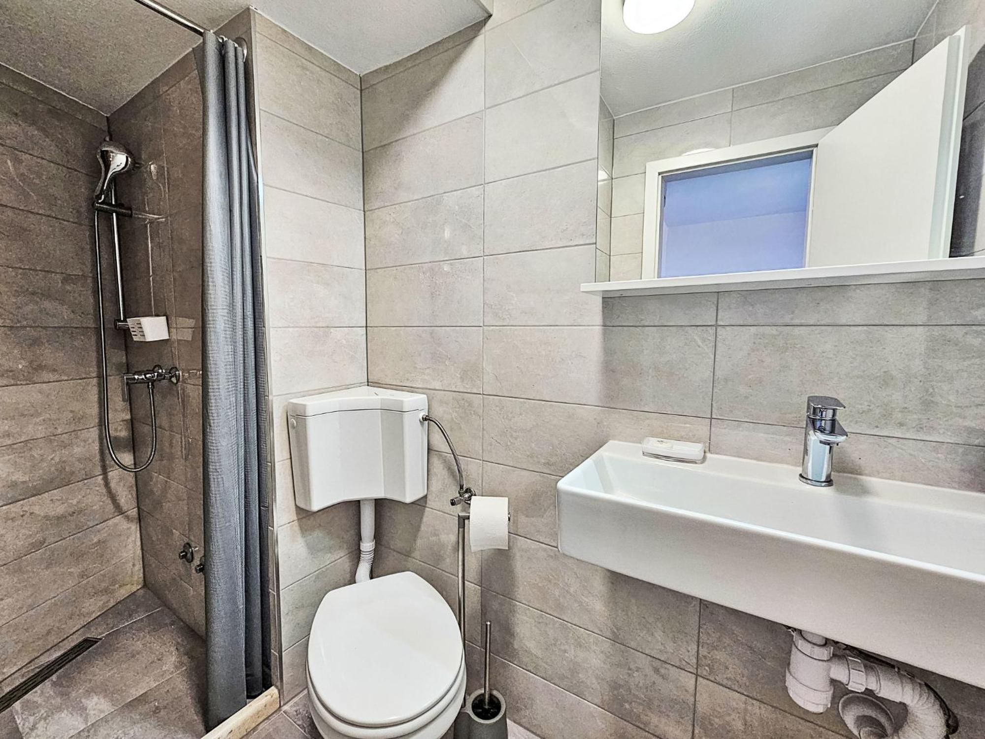 Ivo - Mka230 By Interhome *